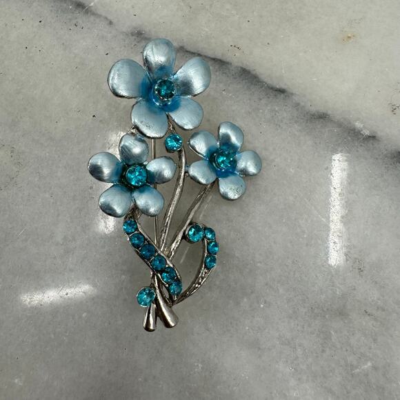 Vintage Blue Flower Brooch - Picture 2 of 4